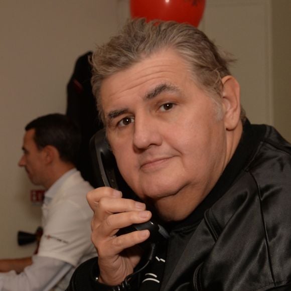 Pierre Ménès lors de la 13ème édition du Charity Day dans la salle des marchés d'Aurel BGC dans le quartier de la Bourse à Paris le 11 septembre 2017. © Veeren / Bestimage