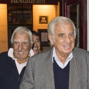 Semi-Exclusif - Jean-Paul Belmondo, Charles Gérard à la 3ème Edition des "Trophées du Bien-Etre" au théâtre des Mathurins à Paris, le 18 septembre 2017. Les "Trophées du Bien-Etre" sont une occasion unique de récompenser chaque année une innovation médicale, un geste, une action, une pièce de théâtre, un film, un concert, une musique, un produit du quotidien, une amélioration urbaine qui auront contribué à créer le bien-être pour le plus grand nombre. © Pierre Perusseau/Bestimage