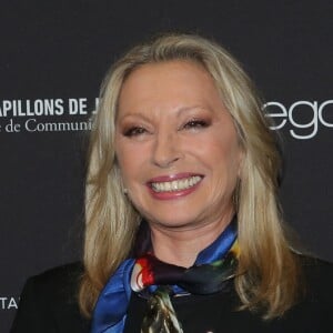 Véronique Sanson à la press Room de la 11ème cérémonie des Globes de Cristal au Lido à Paris le 30 janvier 2017. © CVS / Bestimage