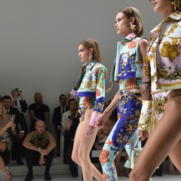 La princesse Charlene de Monaco au défilé de mode printemps-été 2018 "Versace" lors de la fashion week de Milan le 22 septembre 2017