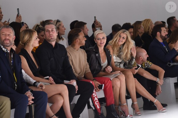 La princesse Charlene de Monaco au défilé de mode printemps-été 2018 "Versace" lors de la fashion week de Milan le 22 septembre 2017
