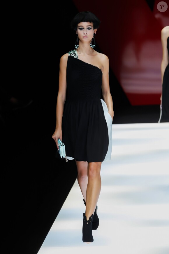 Défilé de mode printemps-été 2018 "Giorgio Armani" lors de la fashion week de Milan. Le 22 septembre 2017  Women Fashion Show SS 2018 Giorgio Armani Catwalk Milan - Italy 22 september 201722/09/2017 - Milan