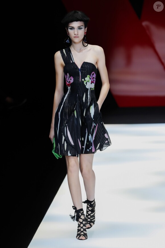 Défilé de mode printemps-été 2018 "Giorgio Armani" lors de la fashion week de Milan. Le 22 septembre 2017  Women Fashion Show SS 2018 Giorgio Armani Catwalk Milan - Italy 22 september 201722/09/2017 - Milan