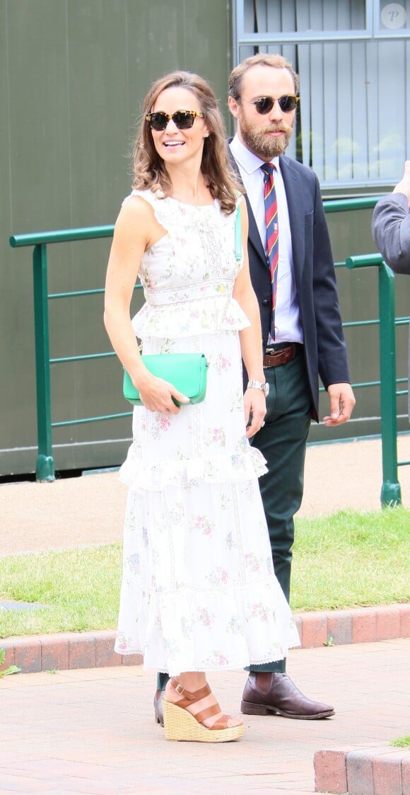 Pippa Middleton et son frère James Middleton au tournoi de Wimbledon pour la finale le 16 juillet 2017 à Londres.