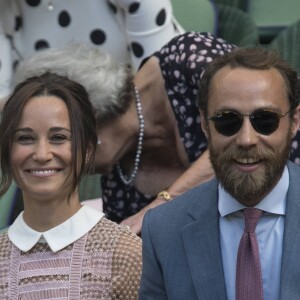 Pippa Middleton et son frère James Middleton au tournoi de tennis de Wimbledon à Londres, le 5 juillet 2017.