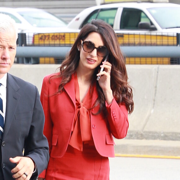 Amal Clooney arrive à l'aéroport JFK de New York City, New York, Etats-Unis, le 21 septembre 2017. Amal Clooney était à la 72e assemblée générale de l'organisation des Nations-Unis (ONU).