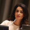 Amal Clooney prononce un discours à l'ONU à New York le 16 septembre 2016. Amal Clooney a choisi de défendre la cause des femmes Yézidis, persécutées et abusées par les hommes du groupe Etat Islamique. Ce vendredi, sa protégée, Nadia Murad, a été nommée ambassadrice de l'ONU pour la dignité des victimes du trafic d'êtres humains.