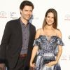 Lyndsy Fonseca, enceinte, et son mari Noah Bean à la 27e soirée EMA Awards au Barker Hangar à Santa Monica, le 23 septembre 2017.
