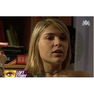 Lauryne dans "Loft Story 2", en 2002 sur M6.