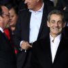 François Hollande et Nicolas Sarkozy assistent au match de le Ligue des Champions PSG/Bayern Munich (3-0) au Parc des Princes à Paris, le 27 septembre 2017. © Cyril Moreau/Bestimage