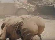 Tom Cruise réagit au buzz sur ses fausses fesses