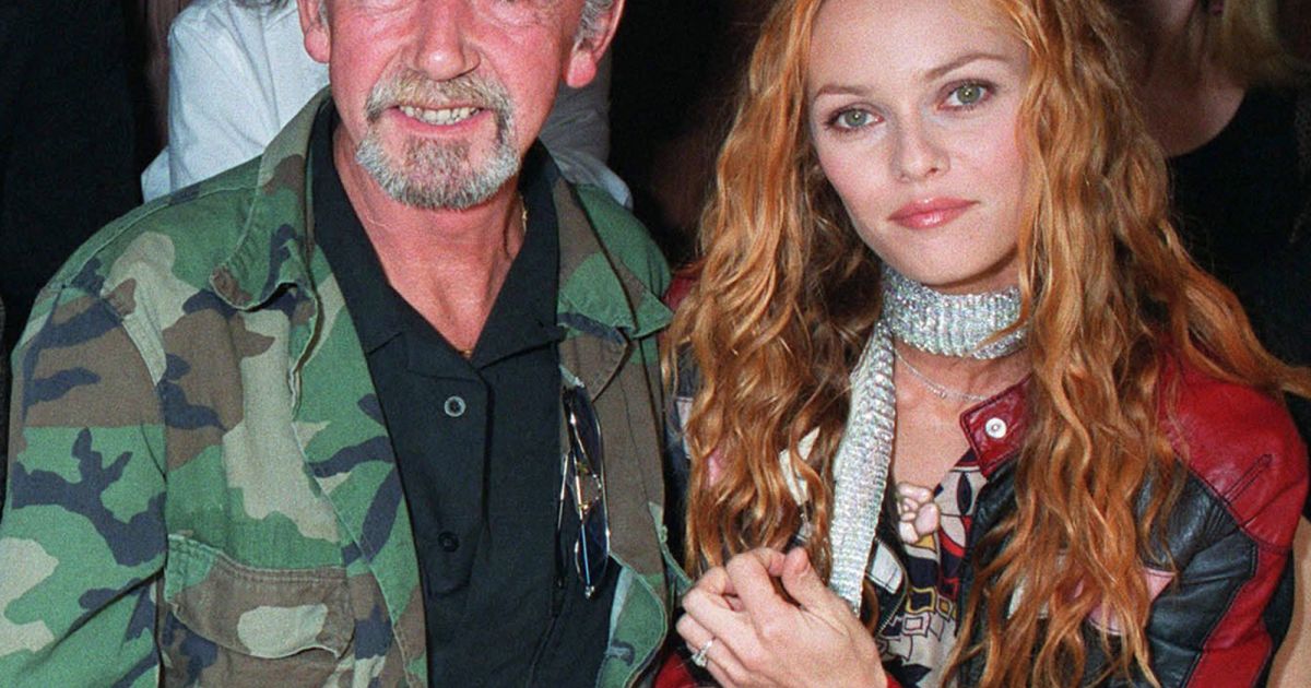 Qui Sont Les Parents De Vanessa Paradis Vanessa Paradis en deuil : Son papa adoré, André, est mort... - Purepeople