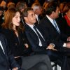 Eric Ciotti, Carla Bruni-Sarkozy, son mari Nicolas Sarkozy, Sylvain Berrios, Claude Greff - Carla Bruni-Sarkozy assiste au meeting de son mari Nicolas Sarkozy à Saint-Maur-des-Fossés le 14 novembre 2016.