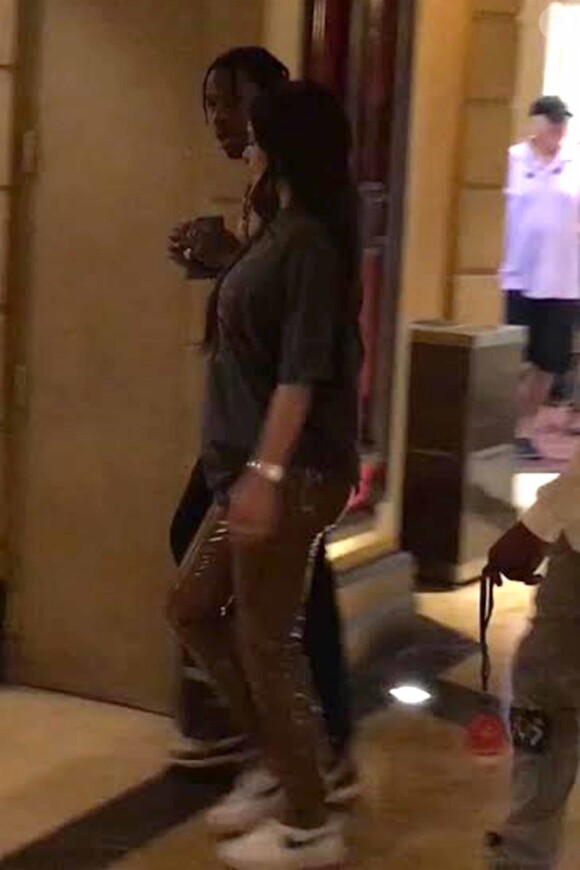 Exclusif - Travis Scott et Kylie Jenner (enceinte) à Las Vegas le 25 septembre 2017