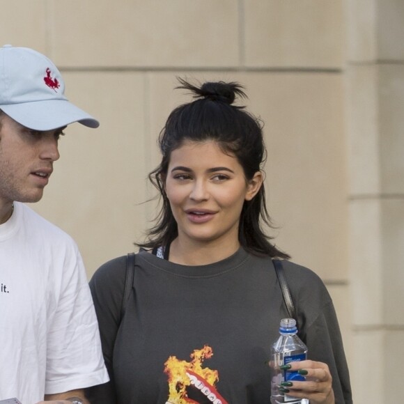 Exclusif - Kylie Jenner (enceinte) à Calabasas, le 12 septembre 2017