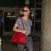 Brie Larson et son fiancé Alex Greenwald arrivent à l'aéroport de LAX à Los Angeles, le 7 juillet 2017