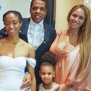 Beyoncé, Jay-Z et leur fille Blue Ivy participent à un mariage à la Nouvelle-Orléans le 7 octobre 2017.