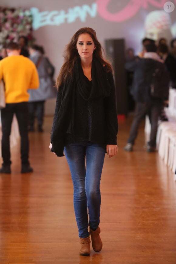 Exclusif - Clémence Rochefort (fille de Jean Rochefort) - Répétitions du défilé au profit de l'association Meghanora au Salon des Miroirs à Paris, le 20 février 2016.