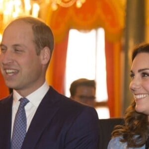 Le prince William, duc de Cambridge, Catherine Kate Middleton (enceinte) , duchesse de cambridge et le prince Harry à la réception "World mental health day" au palais de Buckingham à Londres le 10 octobre 2017.