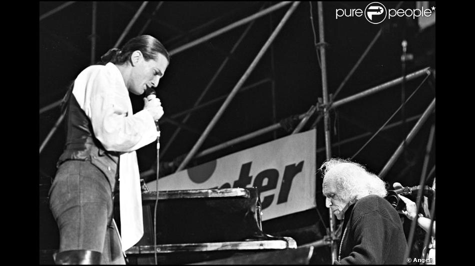 Vous, ronds de cuir... Francis Lalanne le chanteur était ...