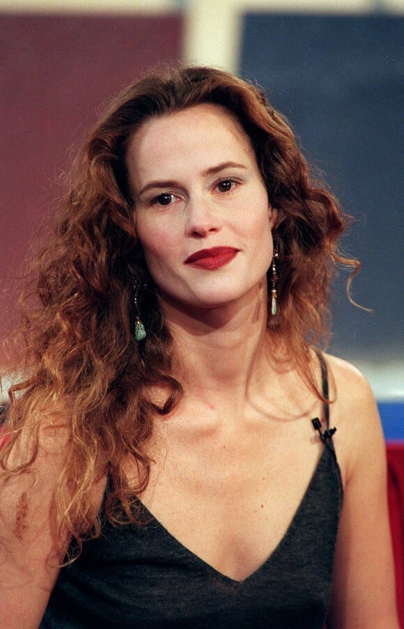 Florence Darel lors de l'émission Vivement dimanche en 1998