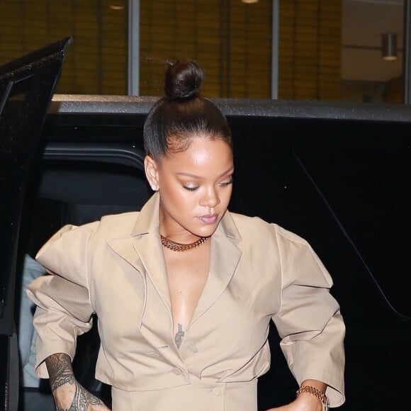 Rihanna rend visite à une amie à New York. Le 11 octobre 2017.