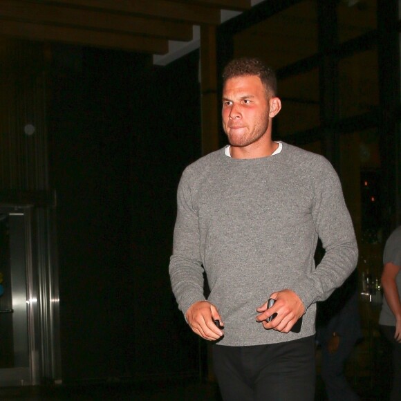 Exclusif - Kendall Jenner et son petit ami Blake Griffin sont dîné au restaurant Ocean Prime à Beverly Hills, le 11 octobre 2017.