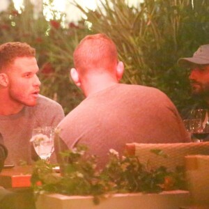 Exclusif - Kendall Jenner et son petit ami Blake Griffin sont dîné au restaurant Ocean Prime à Beverly Hills, le 11 octobre 2017.