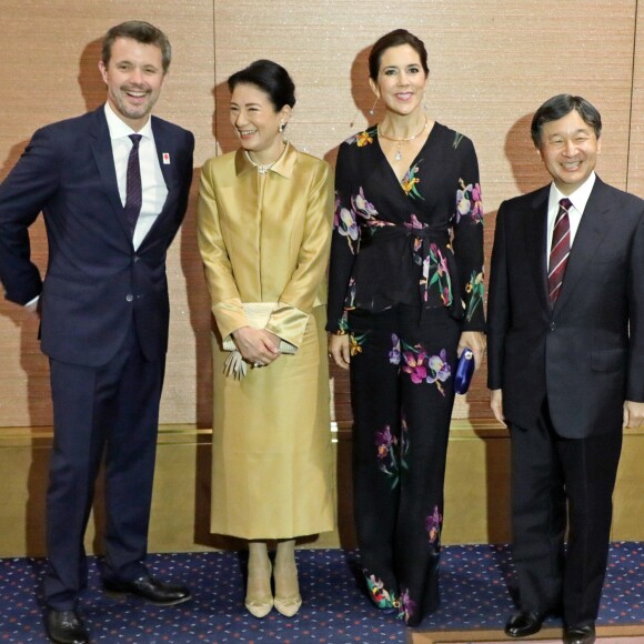 Le prince héritier Frederik de Danemark et la princesse Mary ont pris part en compagnie du prince héritier Naruhito du Japon et de la princesse Masako à une réception en l'honneur des 150 ans d'amitié entre leurs deux pays, au dernier jour de leur visite officielle, le 12 octobre 2017 à Tokyo.