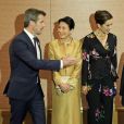  Le prince héritier Frederik de Danemark et la princesse Mary ont pris part en compagnie du prince héritier Naruhito du Japon et de la princesse Masako à une réception en l'honneur des 150 ans d'amitié entre leurs deux pays, au dernier jour de leur visite officielle, le 12 octobre 2017 à Tokyo. 