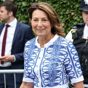 Carole Middleton au tournoi de tennis de Wimbledon à Londres, le 12 juillet 2017.