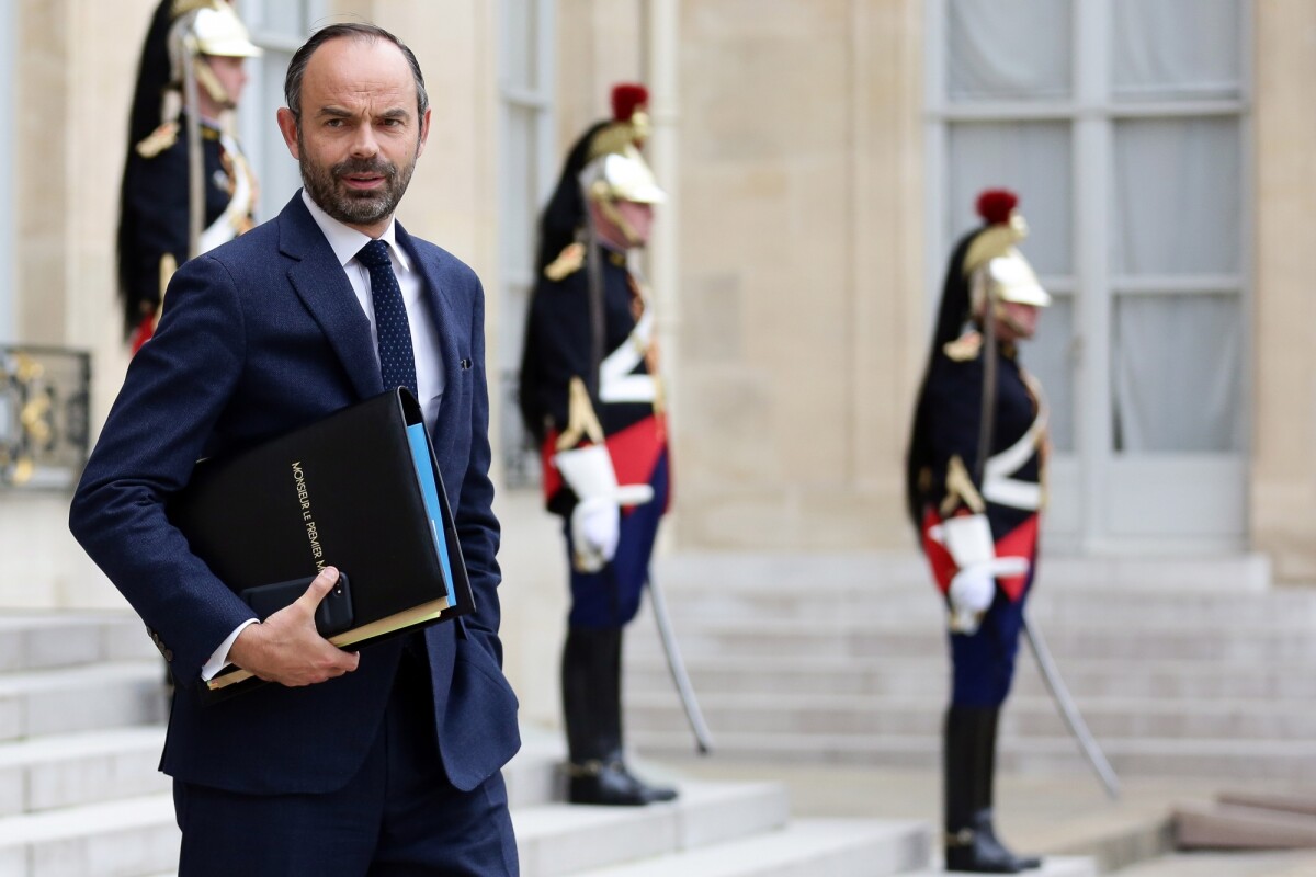 Photo : Le premier ministre Edouard Philippe à la sortie du conseil des ...