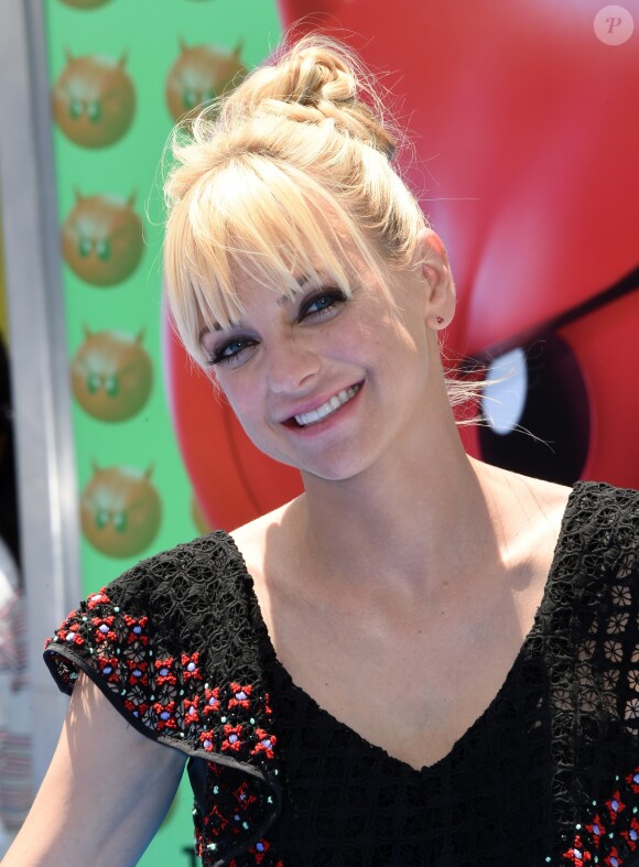 Anna Faris à la première de 'Emoji' au théâtre Regency Village à Westwood, le 23 juillet 2017