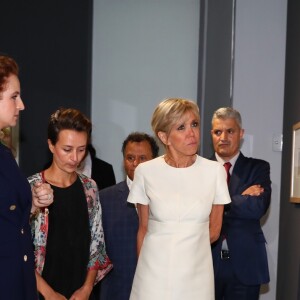 Brigitte Macron découvrant en compagnie de la princesse Lalla Salma du Maroc l'exposition "Face à Picasso" au Musée Mohammed VI d'art moderne et contemporain de Rabat, le 14 juin 2017. © Sébastien Valiela / Bestimage