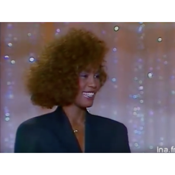 Whitney Houston face à Serge Gainsbourg en 1986. Une archive de l'INA.
