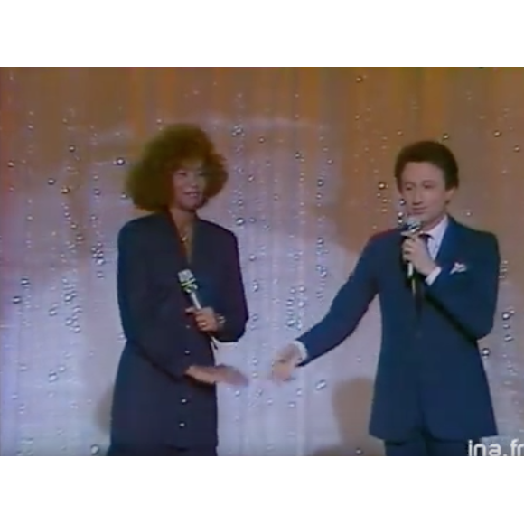 Whitney Houston face à Serge Gainsbourg en 1986. Une archive de l'INA.