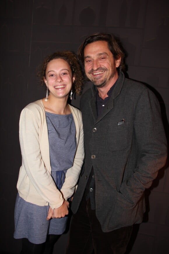 Exclusif - L'actrice Alice de Lencquesaing et son père Louis de Lencquesaing à Paris. Le 27 septembre 2012