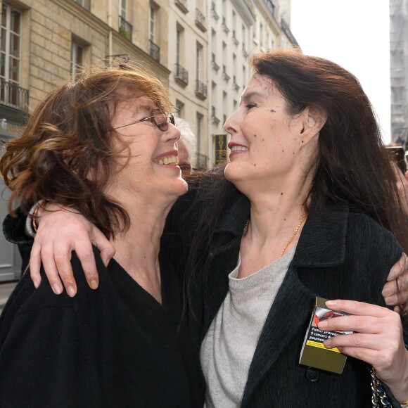 Jane Birkin et Bambou lors du lancement officiel de l'Association Serge Gainsbourg au cabaret Don Camilo à Paris, le 2 avril 2017. © Coadic Guirec/Bestimage