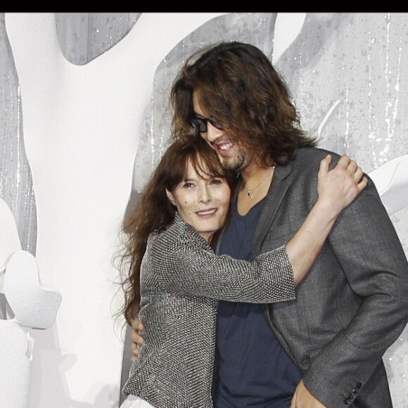 Bambou et Lulu Gainsbourg au défilé Chanel à Paris, le 4 octobre 2011.