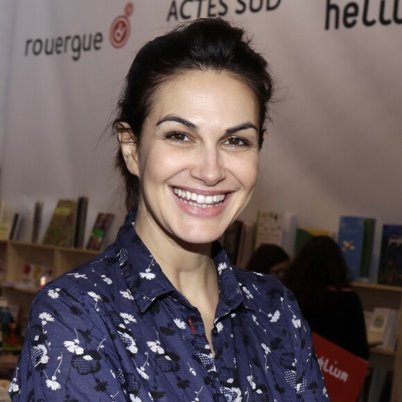 Helena Noguerra lors de la 37e édition du Salon du livre au parc des expositions, à la porte de Versailles, à Paris, France, le 25 mars 2017. © Cédric Perrin/Bestimage