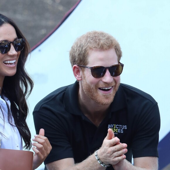 Première apparition officielle du prince Harry et sa compagne Meghan Markle dans les tribunes de la finale de tennis à la troisième édition des Invictus Games à Toronto, Ontario, le 25 septembre 2017.