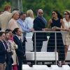 Meghan Markle assiste a un match de polo où joue son compagnon le prince Harry à Ascot le 6 mai 2017.