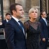 Le Président de la République Française, Emmanuel Macron et sa femme la Première dame Brigitte Macron (Trogneux) accueillent, sur fond de Fête de la Musique, le président de la République de Colombie Juan Manuel Santos et sa femme la Première dame Clemencia Rodriguez au Palais de L'Elysée à Paris, France, le 21 juin 2017. © Dominique Jacovides/Bestimage