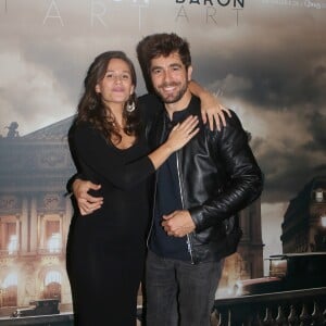 Exclusif - Lucie Lucas, enceinte, et Agustin Galiana au vernissage de l'exposition de l'artiste photographe Ludovic Baron à la galerie de l'Opéra Garnier à Paris, France, le 19 octobre 2017. © Veeren/Bestimage