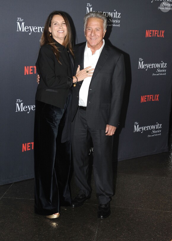 Dustin Hoffman et sa femme Lisa à la première de "The Meyerowitz Stories" à Los Angeles, le 11 octobre 2017. © Dave Longendyke/Globe Photos via Zuma Press/Bestimage11/10/2017 - Los Angeles