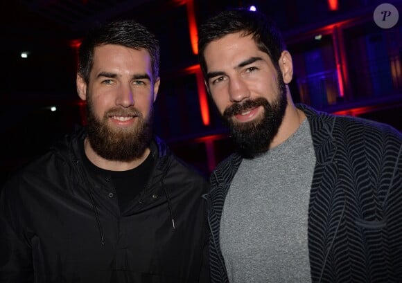 Luka et Nikola Karabatic lors de la soirée Samsung "New Edge Night" pour la sortie du nouveau Samsung Galaxy GS6 Edge à la piscine Molitor à Paris le 15 septembre 2015.