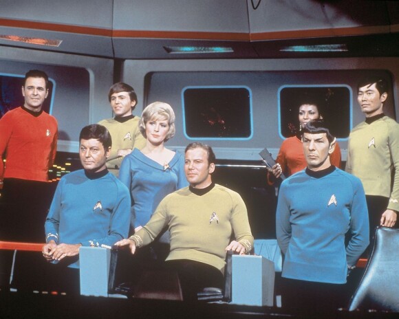 George Takei (tout à droite) dans "Star Trek", série qui a été diffusée entre 1966 et 1969.