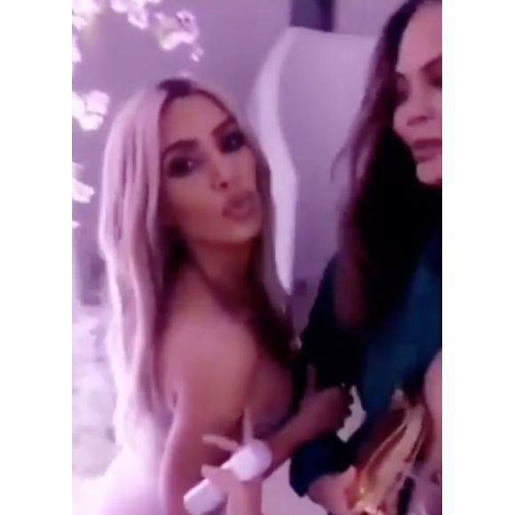 Kim Kardashian lors de la baby shower organisée pour la naissance imminente de son troisième enfant, à Los Angeles le 11 novembre 2017