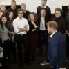 Le prince Harry visite le gymnase Orestad, une école innovante faisant partie d'un réseau mondial encourageant les étudiants à identifier et à résoudre les problèmes auxquels leur génération est confrontée, à Copenhague, le 26 octobre 2017