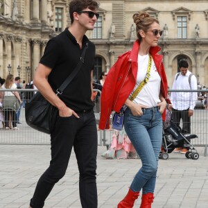 Exclusif - Céline Dion se rend chez Chanel à Paris en compagnie de son danseur Pepe Munoz  Le 14 juillet 2017.